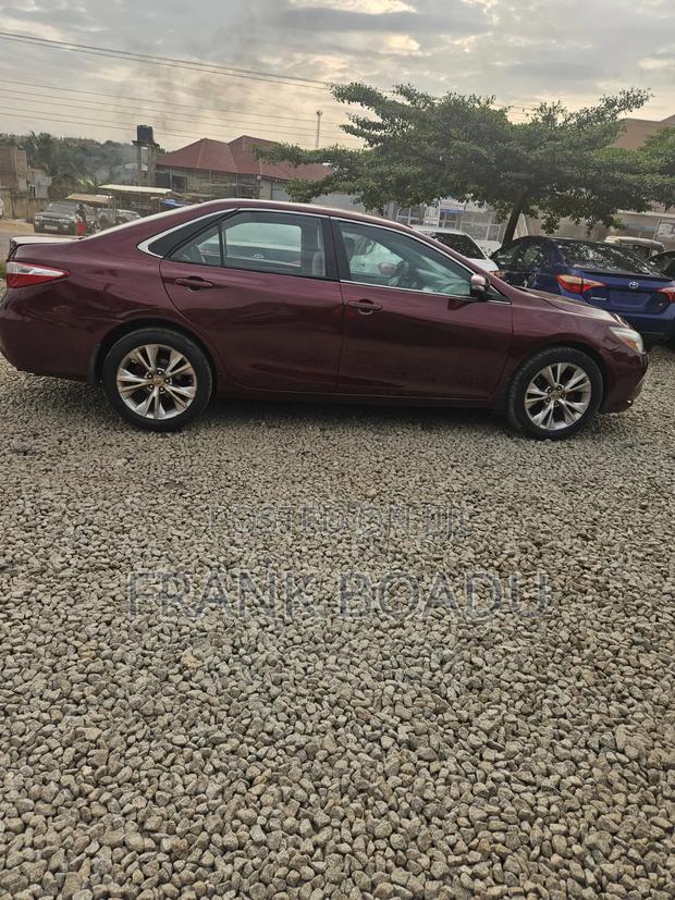 Toyota Camry 2016 Red