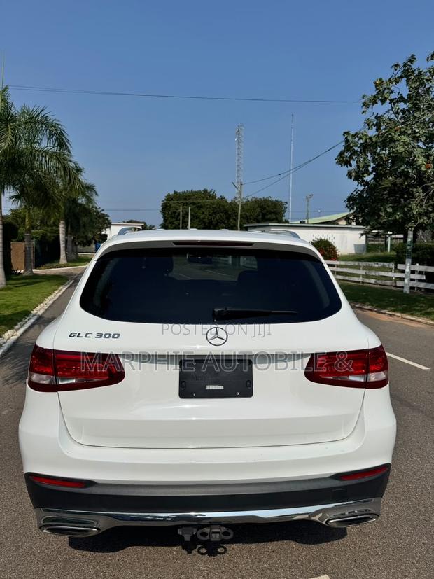 Mercedes-Benz GLC-Class 2017 White