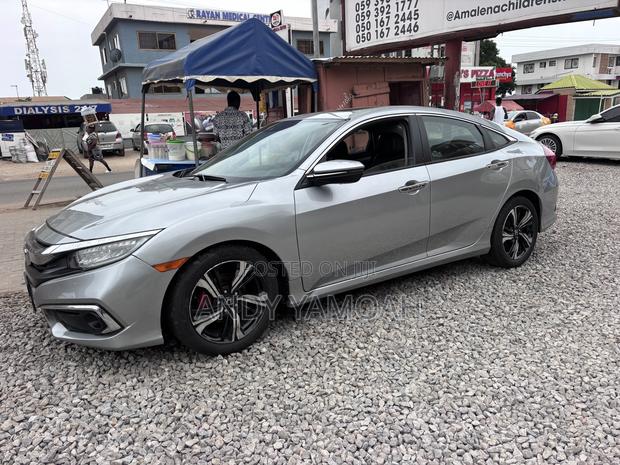 Honda Civic 2018 Silver