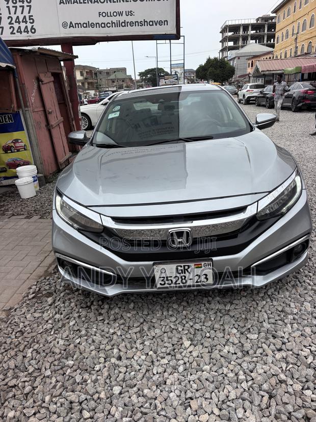 Honda Civic 2018 Silver