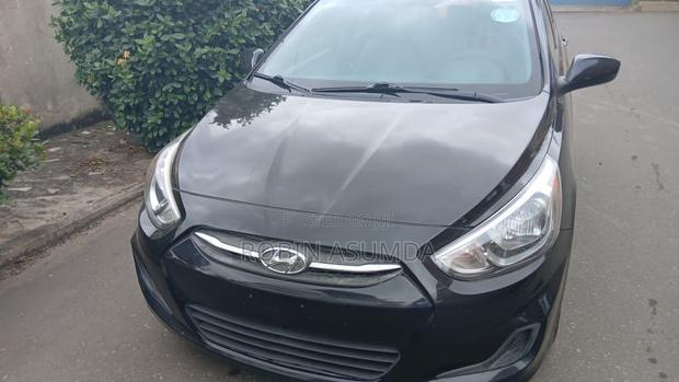 Hyundai Accent SE Hatchback 2017 Black