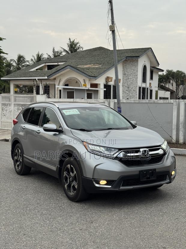 Honda CR-V Touring AWD 2018 Silver