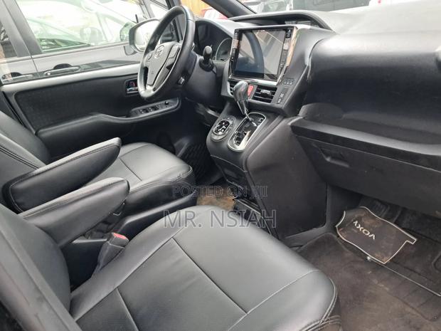 Toyota Voxy 2015 Black