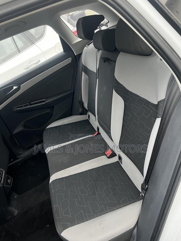 Volkswagen Jetta Sport Auto 2023 White