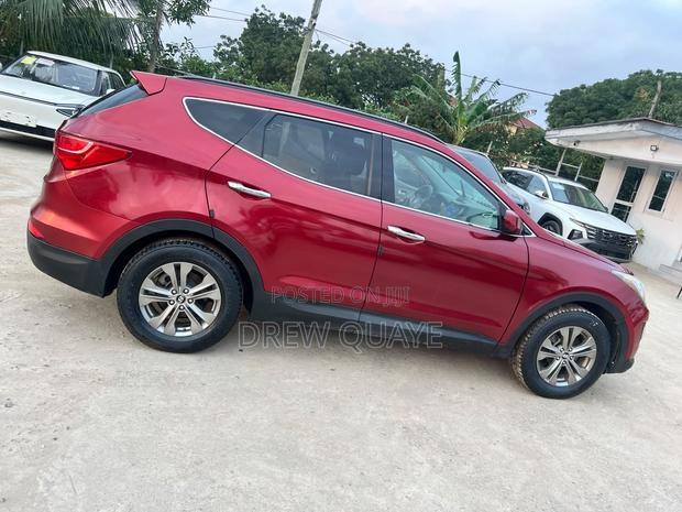 Hyundai Santa Fe 2026 Maroon