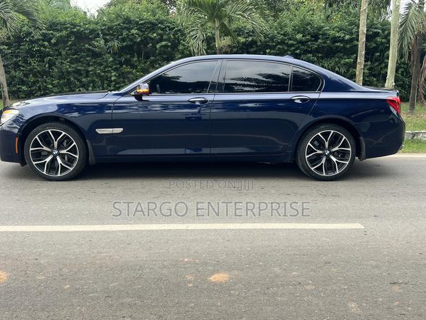 BMW 7 Series 750Li 4dr Sedan (4.4L 8cyl Turbo 8A) 2015 Blue