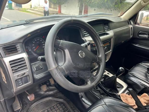 Nissan Patrol 2016 Gray