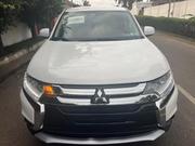 Mitsubishi Outlander 2018 White for sale
