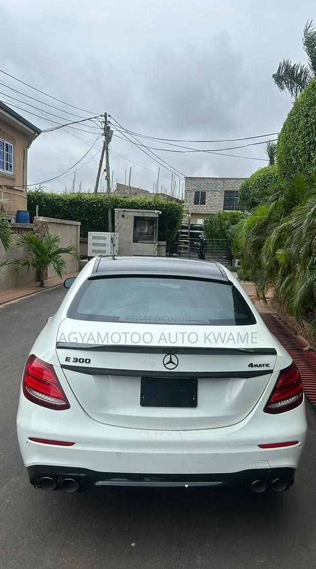 Mercedes-Benz E300 2019 White