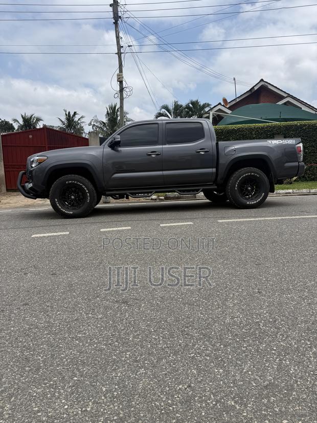 Toyota Tacoma TRD Off Road Double Cab 6' Bed V6 AT 2023 Gray