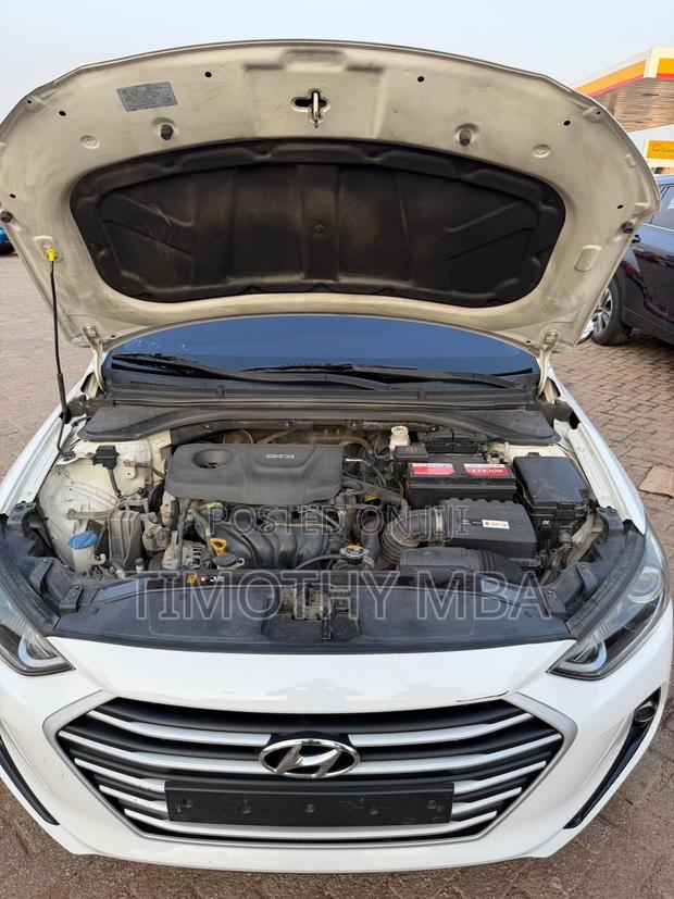 Hyundai Avante 2017 White