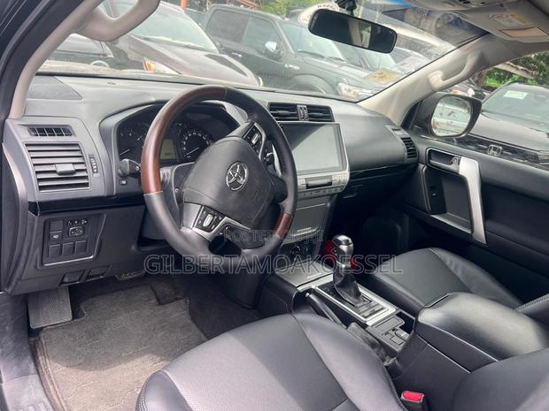 Toyota Land Cruiser Prado 2020 Black