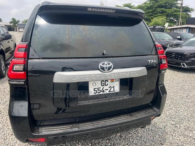 Toyota Land Cruiser Prado 2020 Black
