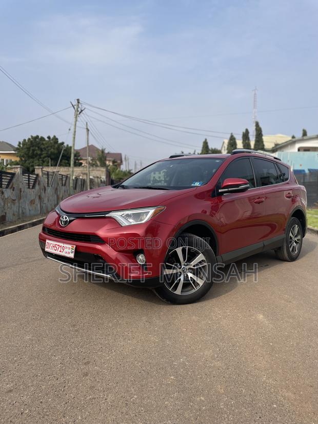 Toyota RAV4 XLE AWD (2.5L 4cyl 6A) 2016 Red