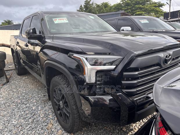 Toyota Tundra Limited Double Cab 6.5' Bed 2023 Black
