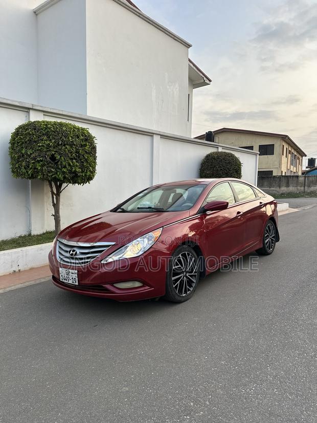 Hyundai Sonata SE 2.0T Sedan FWD (2.0L 4cyl 6A) 2013 Red