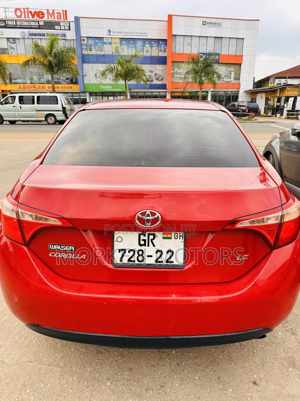 Toyota Corolla LE Eco (1.8L 4cyl 2A) 2018 Red