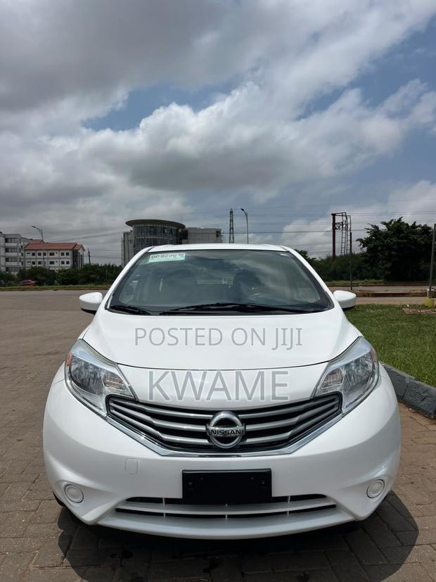 Nissan Versa 1.6 SV 2016 White