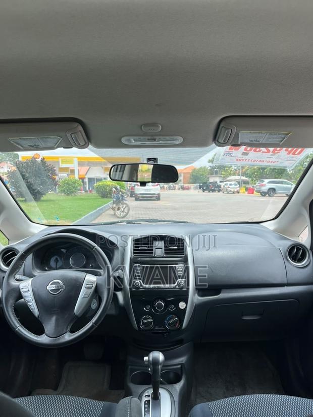 Nissan Versa 1.6 SV 2016 White