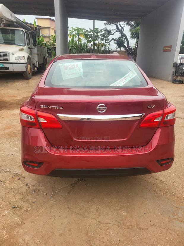 Nissan Sentra 2018 Red