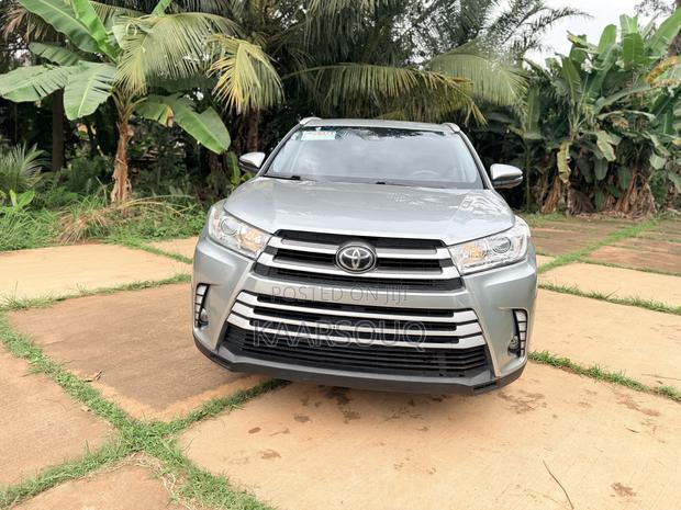 Toyota Highlander 2019