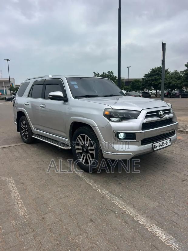 Toyota 4-Runner 2019 Silver