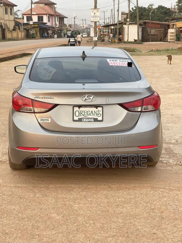 Hyundai Elantra Limited 4dr Sedan (1.8L 4cyl 6A) 2014 Gray