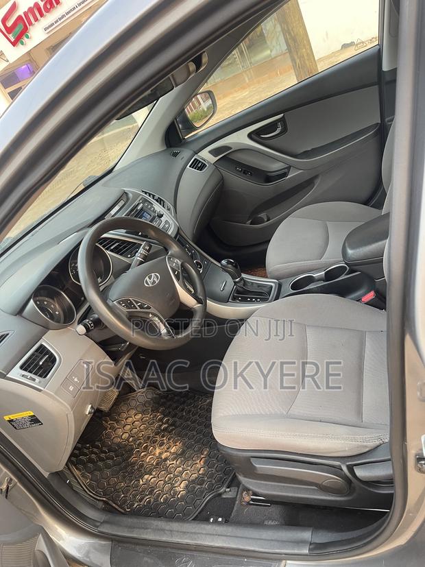 Hyundai Elantra Limited 4dr Sedan (1.8L 4cyl 6A) 2014 Gray
