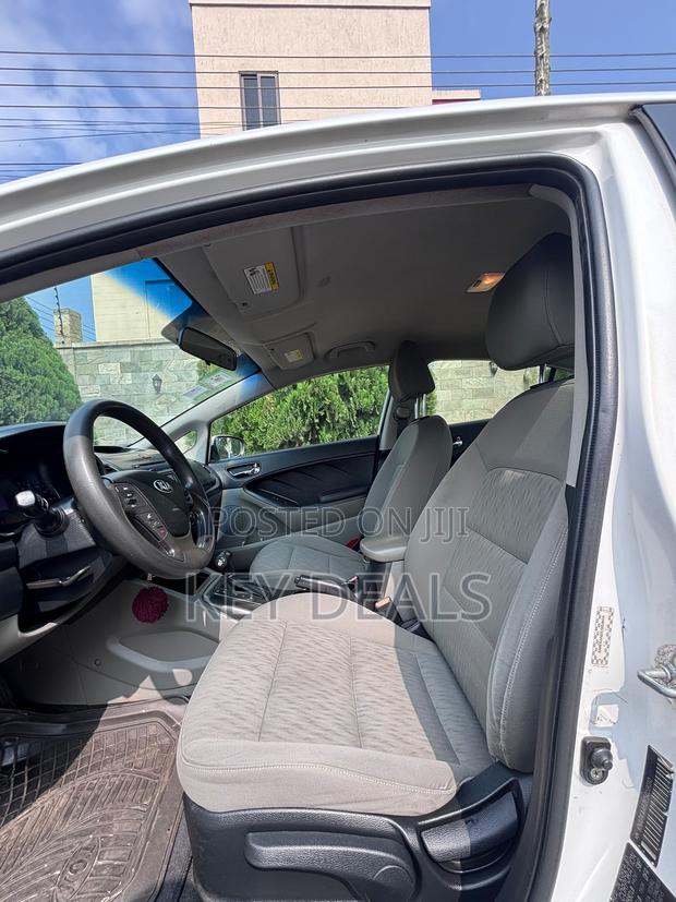 Kia Forte EX Sedan 2013 White