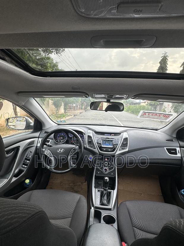Hyundai Elantra Limited PZEV 4dr Sedan (1.8L 4cyl 6A) 2015 Silver