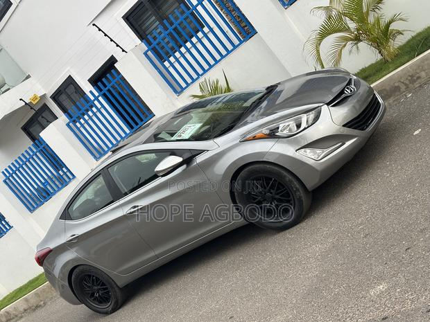 Hyundai Elantra Limited PZEV 4dr Sedan (1.8L 4cyl 6A) 2015 Silver