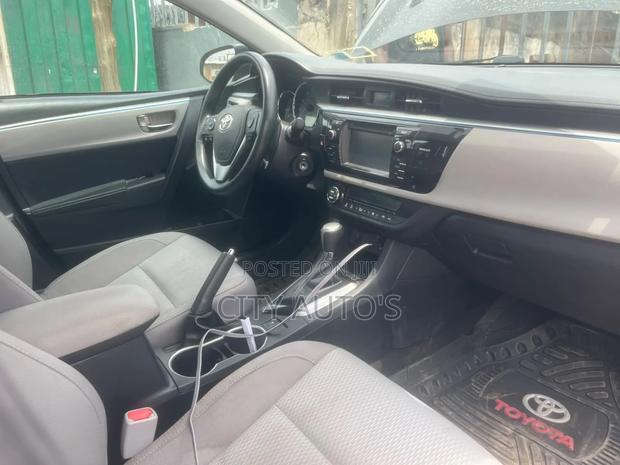 Toyota Corolla L 4dr Sedan (1.8L 4cyl 4A) 2015 Black
