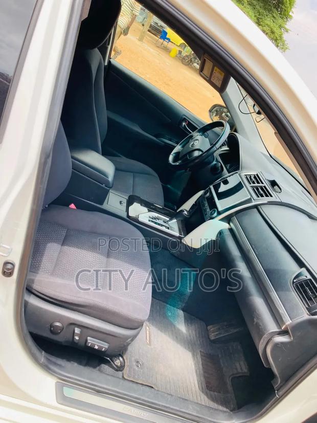 Toyota Camry L 4dr Sedan (2.5L 4cyl 6A) 2013 White
