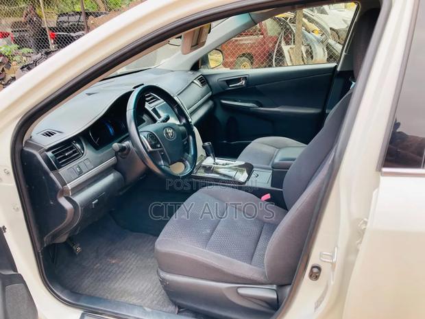 Toyota Camry L 4dr Sedan (2.5L 4cyl 6A) 2013 White