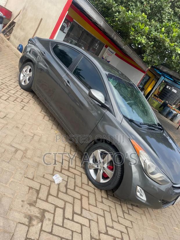 Hyundai Elantra 2013 Gray