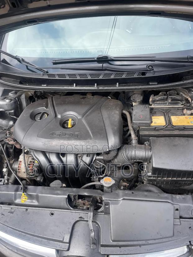 Hyundai Elantra 2013 Gray