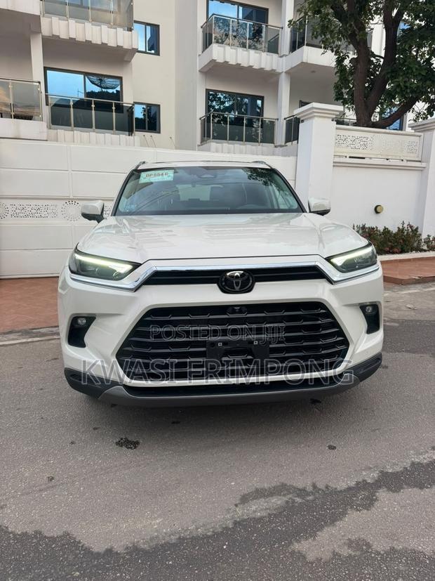 Toyota Grand Highlander Platinum AWD 2024 Gray