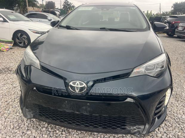 Toyota Corolla XSE (1.8L 4cyl 2A) 2018 Black
