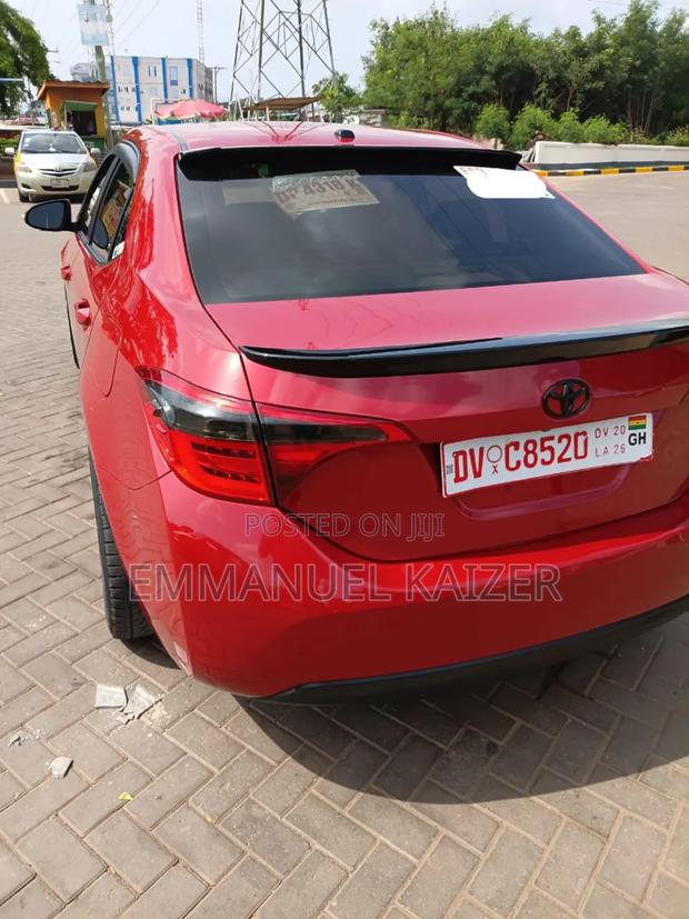 Toyota Corolla 2017 Red