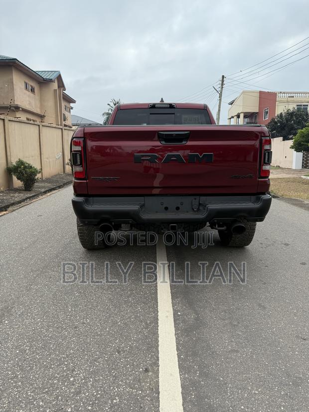 RAM Promaster 2500 2024 Red
