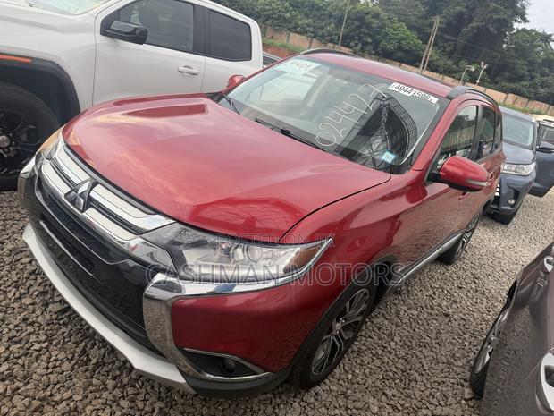 Mitsubishi Outlander SEL FWD 2016 Red