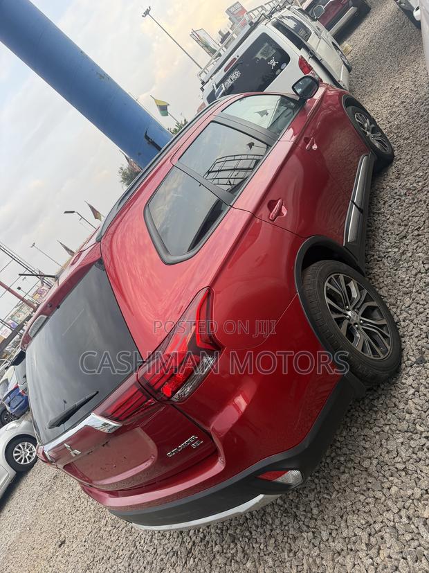Mitsubishi Outlander SEL FWD 2016 Red