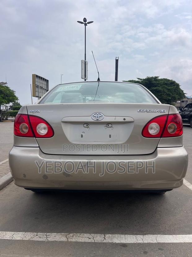 Toyota Corolla LE 2007 Gold