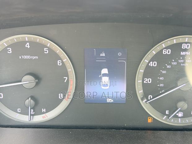 Hyundai Sonata Base Sedan FWD (2.4L 4cyl 6A) 2016 Red