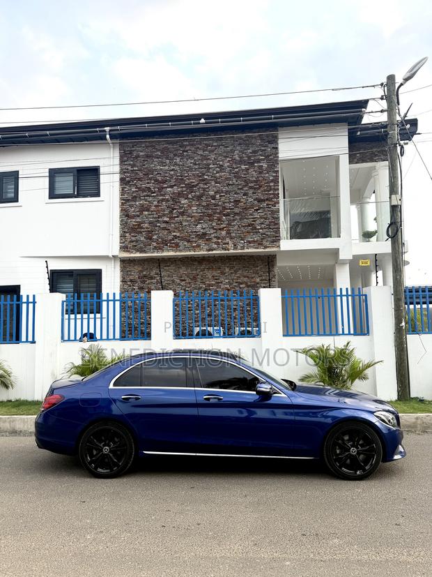 Mercedes-Benz C300 Base C300 RWD Sedan 2018 Blue