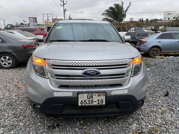 Ford Explorer 2015 Silver