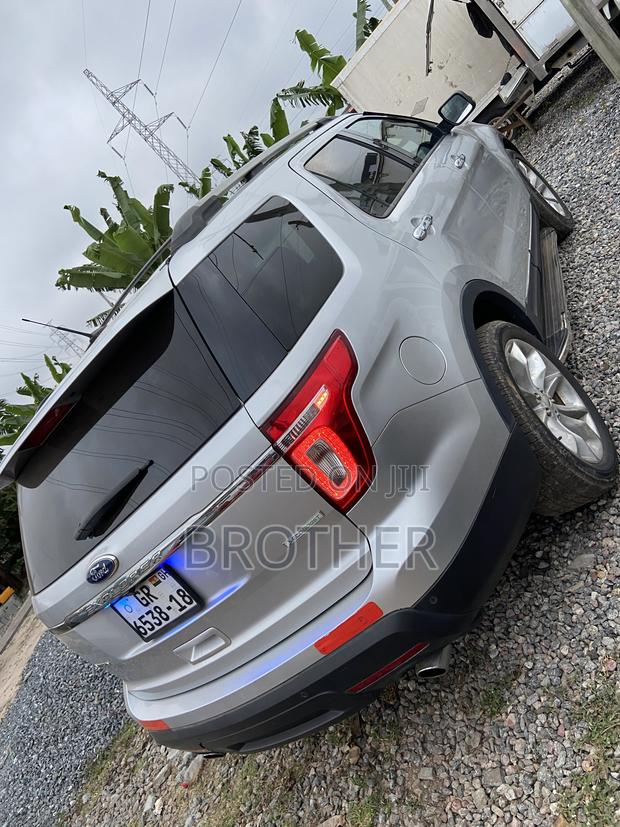 Ford Explorer 2015 Silver