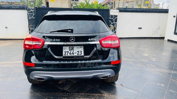 Mercedes-Benz GLA 250 2016 Black