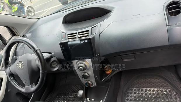 Toyota Yaris 2010