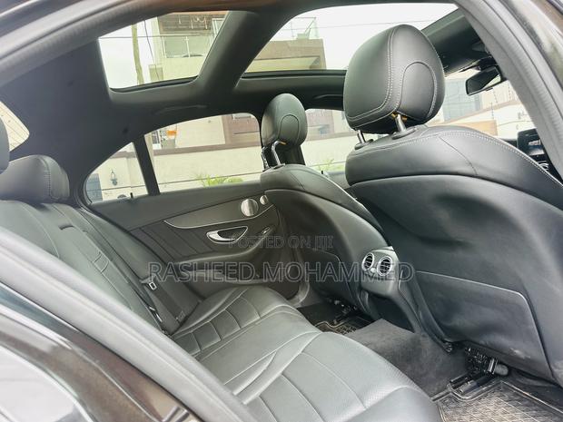 Mercedes-Benz C300 Sport 4Matic Sedan AWD (2.0L 4cyll 7A) 2016 Black